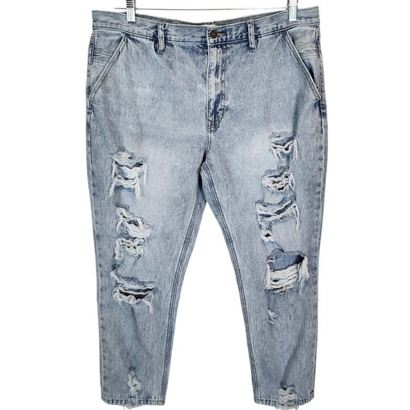 KanCan Nonstretch High Rise Ripped Boyfriend Jeans Thrashed Light Wash Denim 32 - Picture 2 of 9